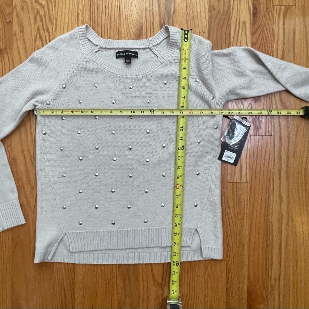 ROCK & REPUBLIC Minimalist Edgy Studded Pullover Cotton Blend Knit Sweater NWT S - Picture 13 of 15